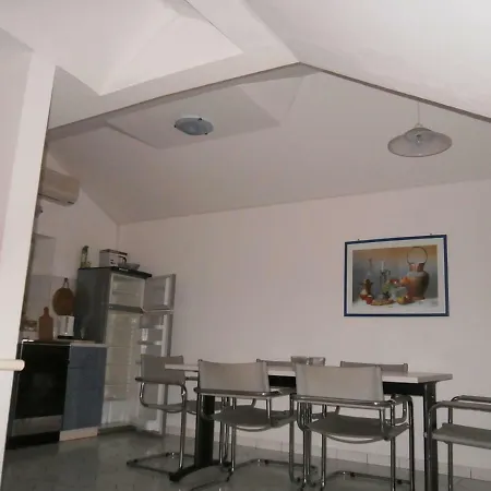 Stari Grad Apartmán *